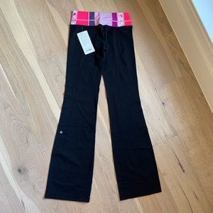 NWT Lululemon groove pant 6 tall